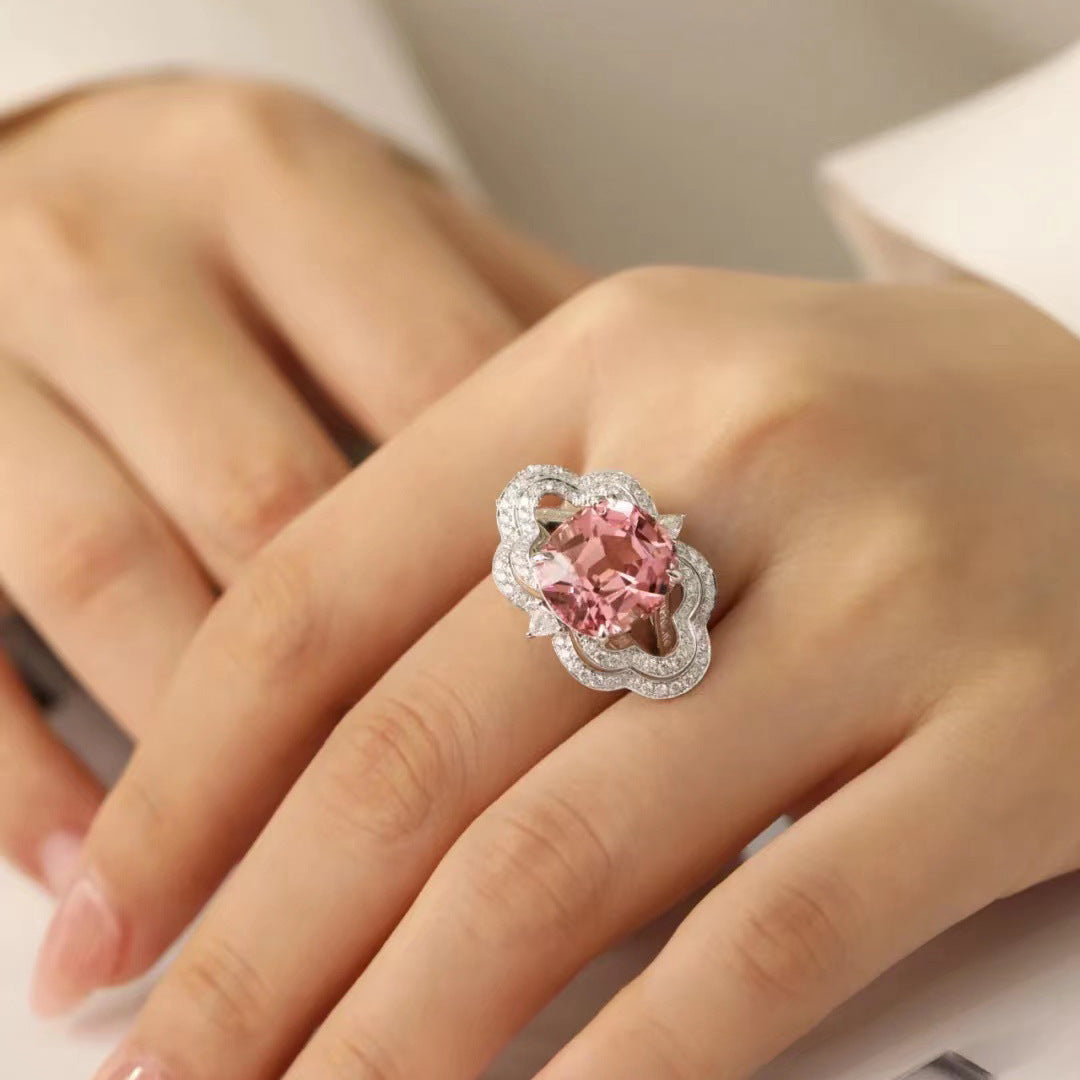 Women's Fashion Ring with Full Diamonds
