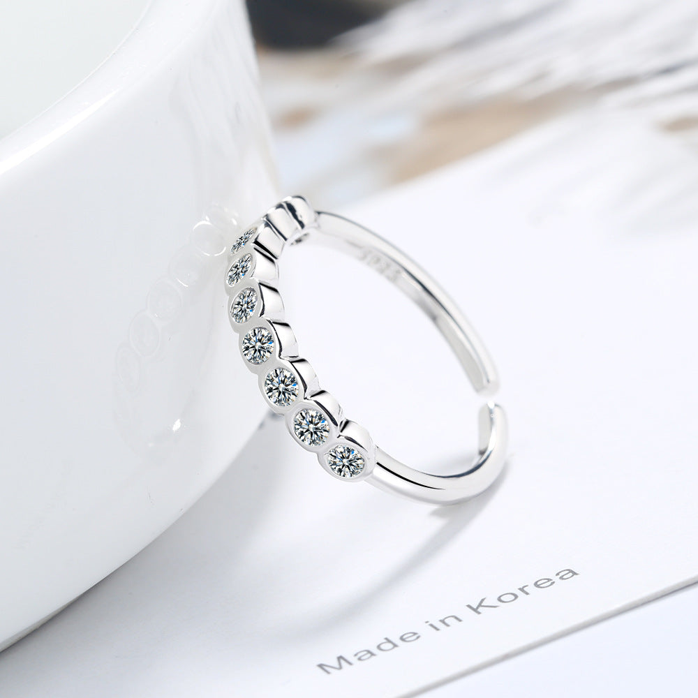 Fashionable Minimalist Open Ring with Diamonds