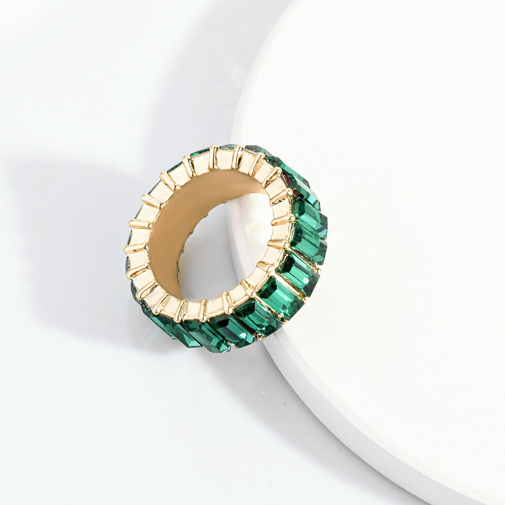 New Fashionable Geometric Alloy Ring with Diamonds