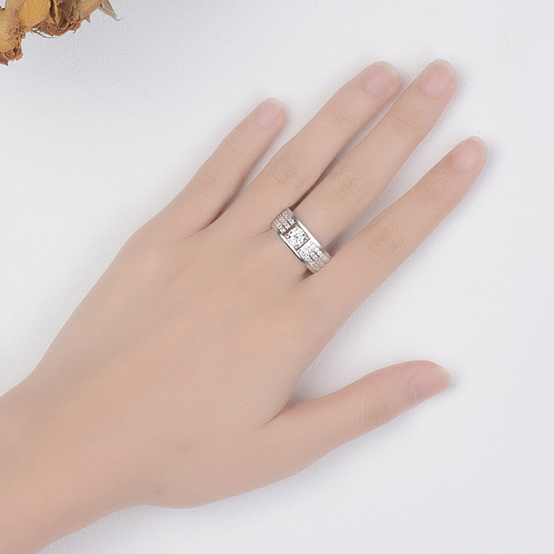 Fashionable Men's Moissanite Ring with Diamonds