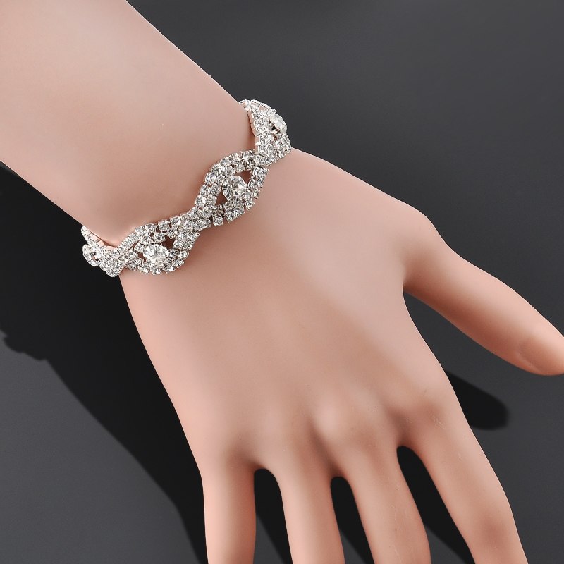 Crystal Bracelet with Sparkling Diamonds