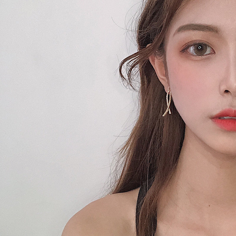 Minimalist Korean Curved Cross Earrings with Diamonds