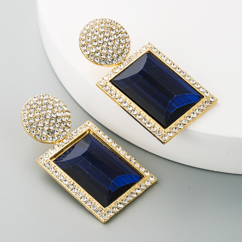 Fashionable Geometric Earrings with Metal and Diamonds