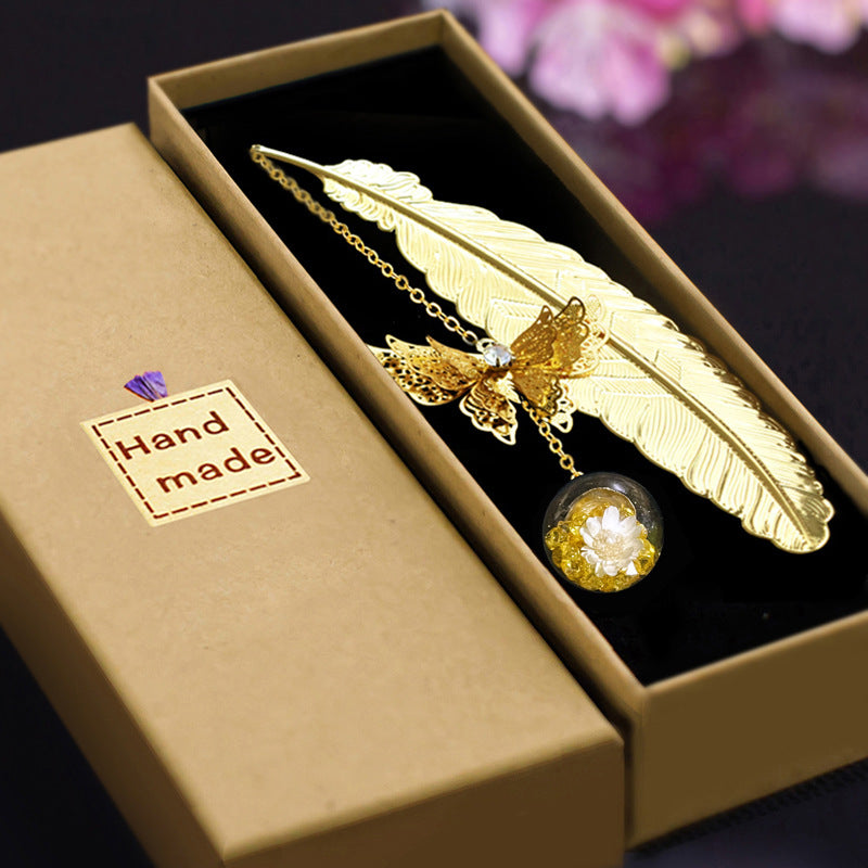 Chinese Style Metal Feather Bookmark with Preserved Flowers