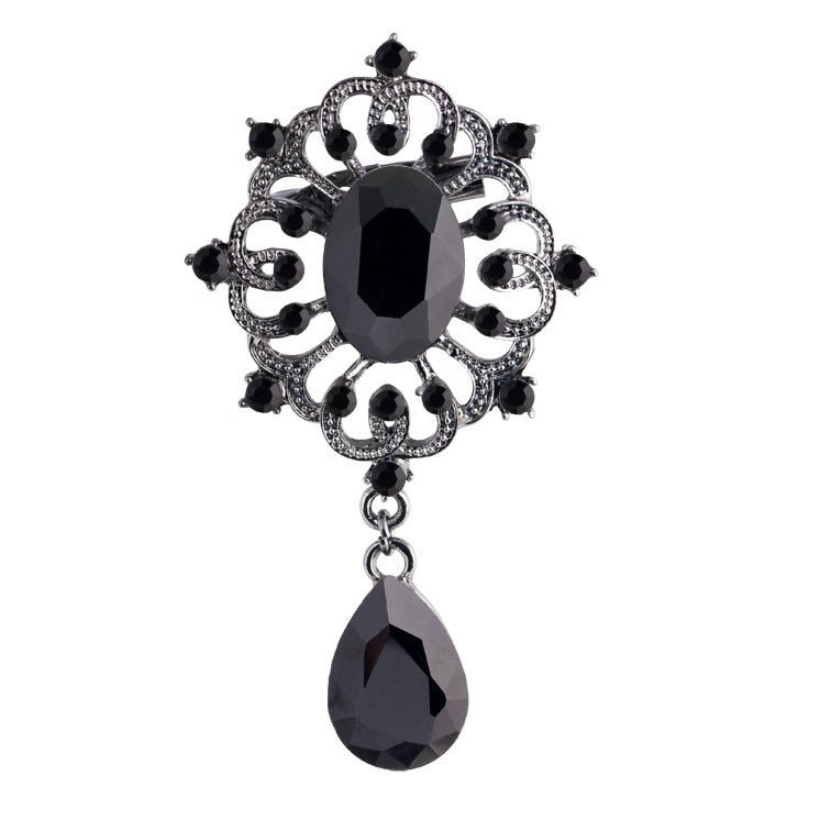 Korean Rhinestone Leaf Brooch with Full Diamonds