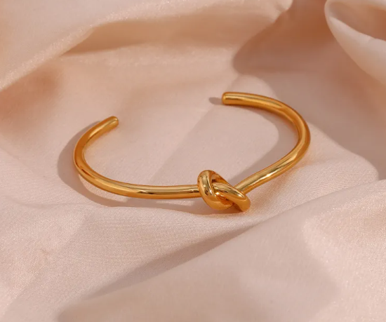 Louisa Gold Bangle