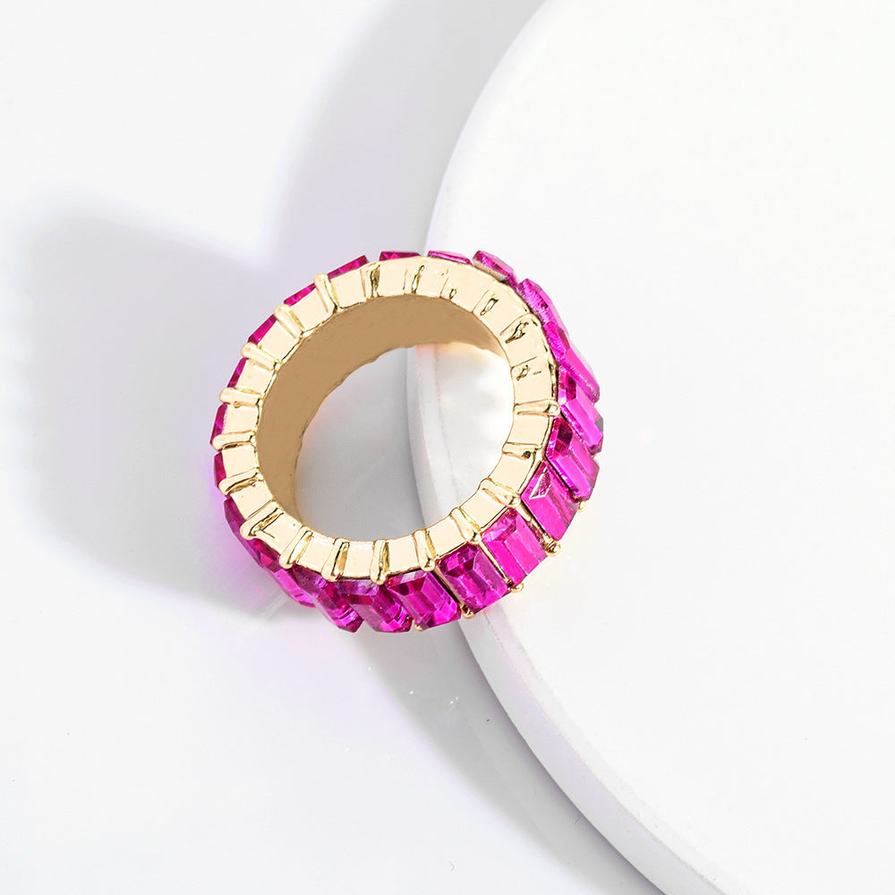 New Fashionable Geometric Alloy Ring with Diamonds