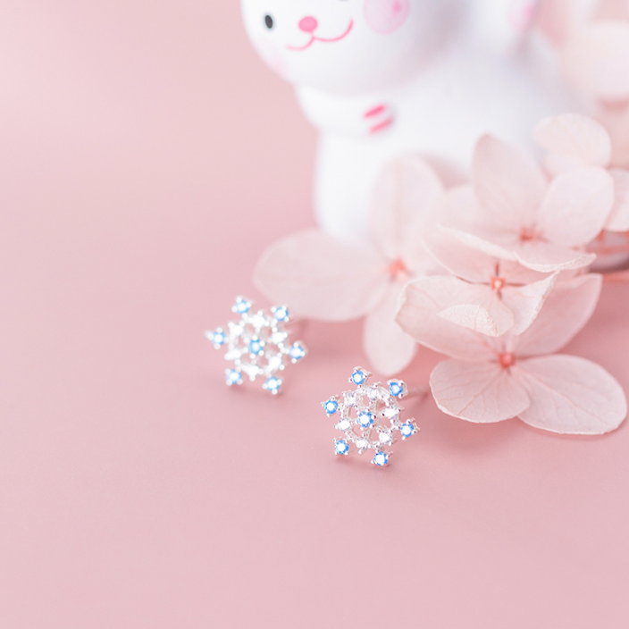 S925 Silver Snowflake Earrings with Diamonds