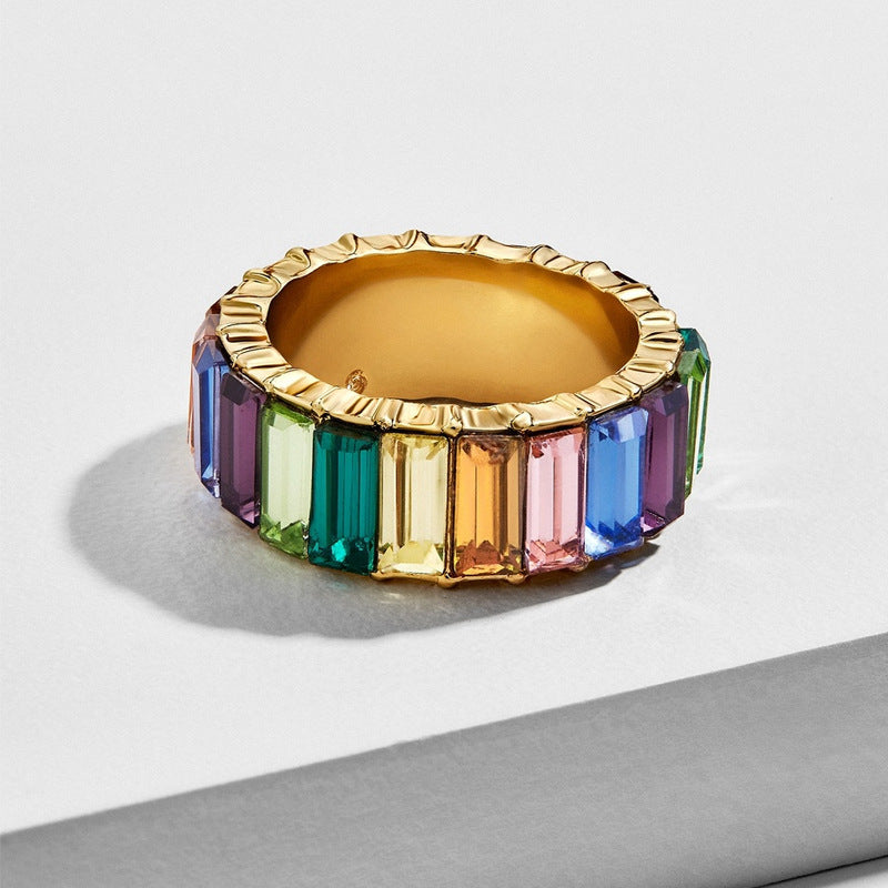 New Fashionable Geometric Alloy Ring with Diamonds