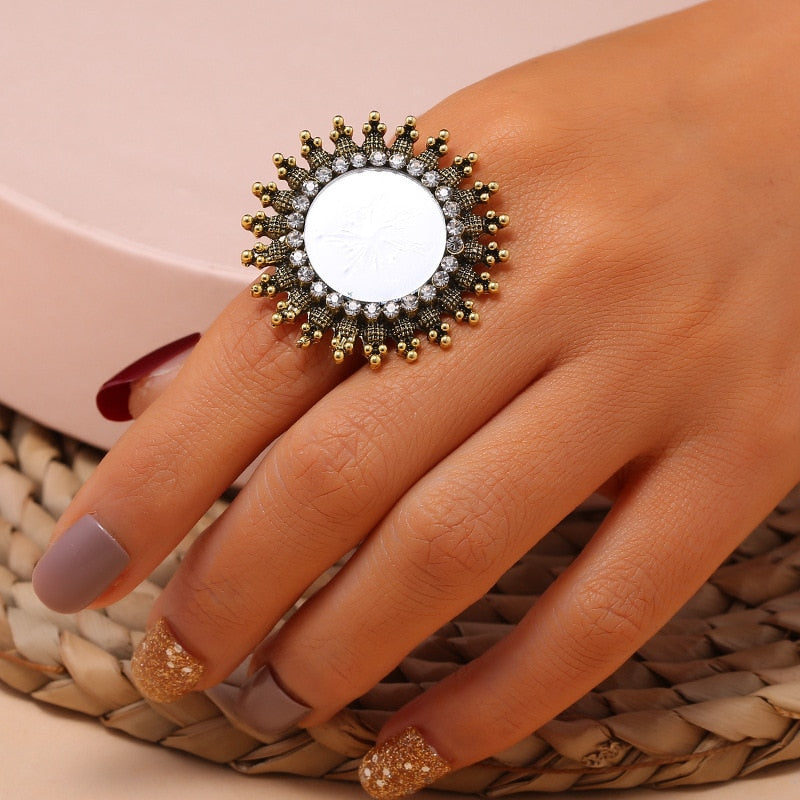 Fashionable Zinc Alloy Adjustable Ring with Diamonds