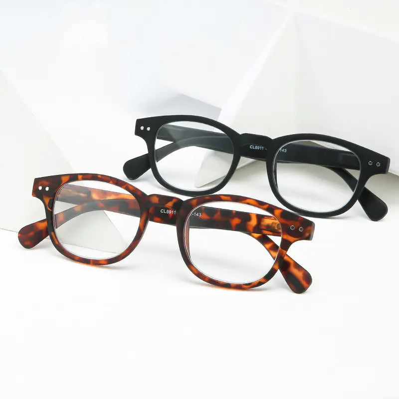Trendy Unisex Reading Glasses with Stylish Frames