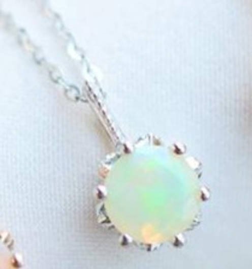 Opal Clavicle Necklace with Diamonds - Stylish & Quality