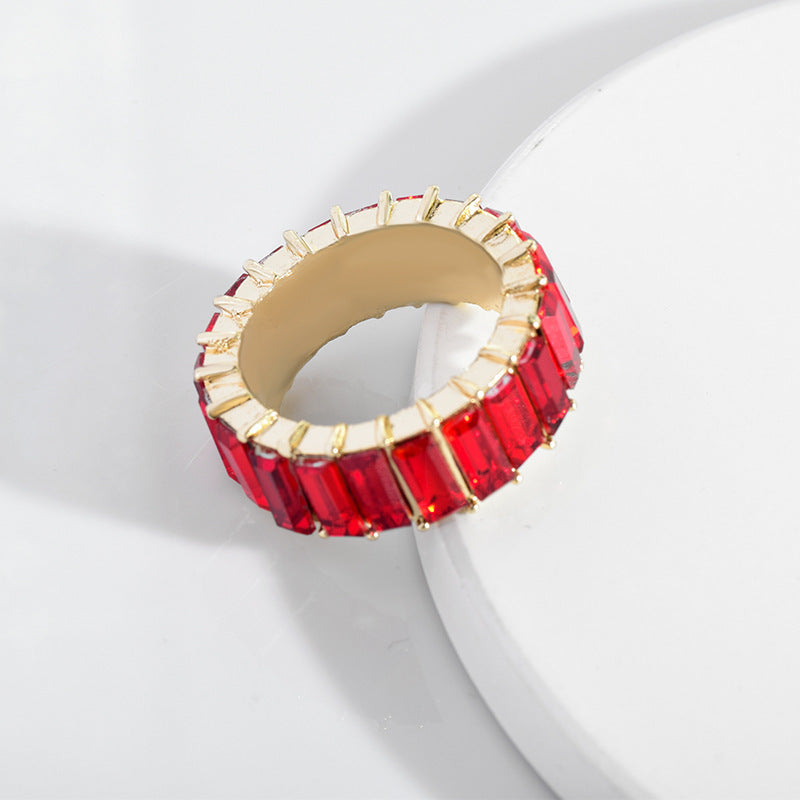 New Fashionable Geometric Alloy Ring with Diamonds